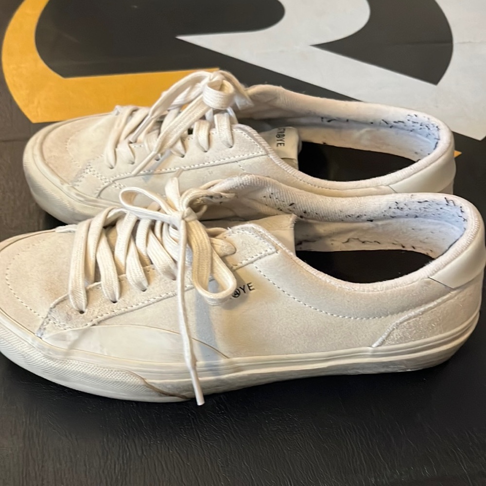Straye shoes size 9